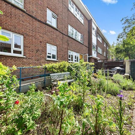 Clapham Serenity Garden Retreat With Free Parking 伦敦 外观 照片