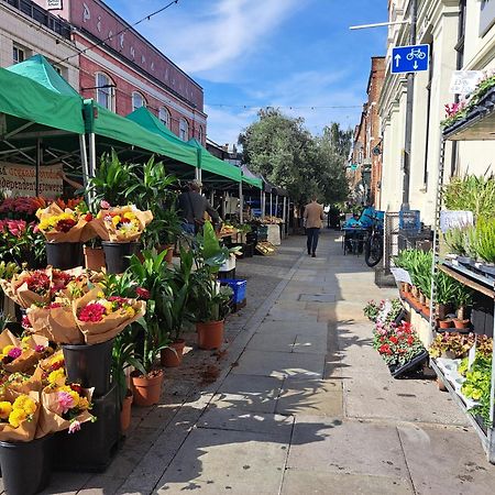 Clapham Serenity Garden Retreat With Free Parking 伦敦 外观 照片
