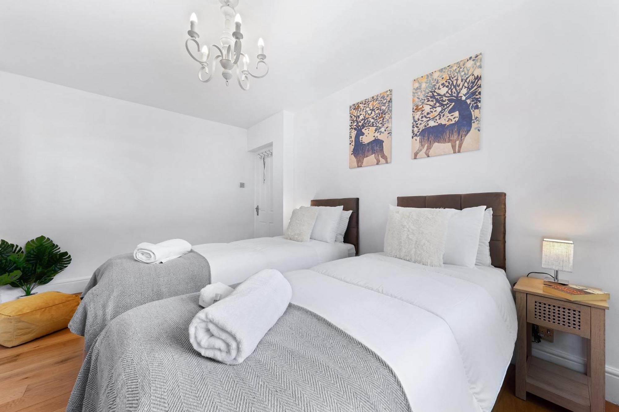 Clapham Serenity Garden Retreat With Free Parking 伦敦 外观 照片