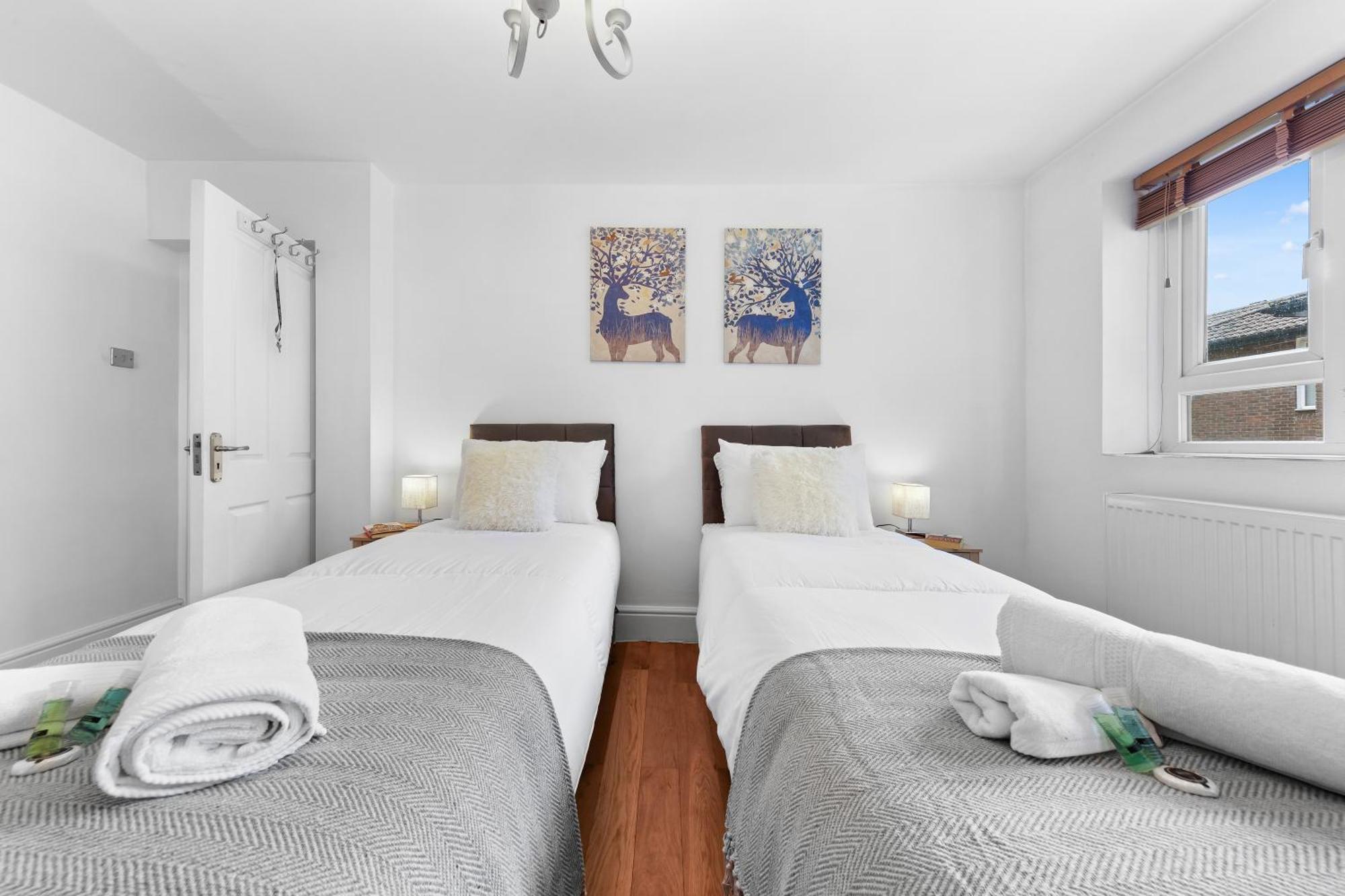 Clapham Serenity Garden Retreat With Free Parking 伦敦 外观 照片
